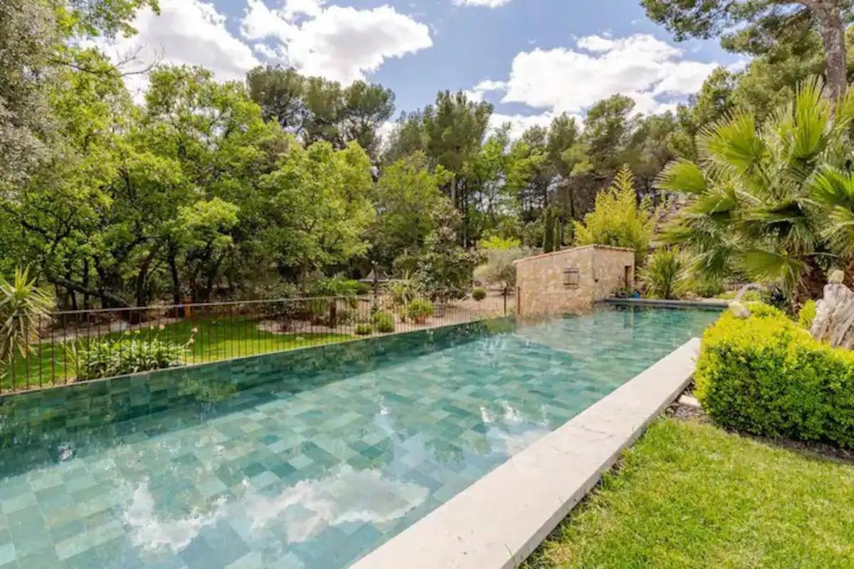 L'Autre Perle, Balneo En Supplement, Le Clos Des Perles Tourtour Luaran gambar